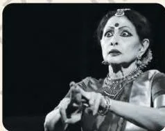 Bharatanatyam exponent Saroja Vaidyanathan in a dramatic pose depicting the emotion of anger through face and posture